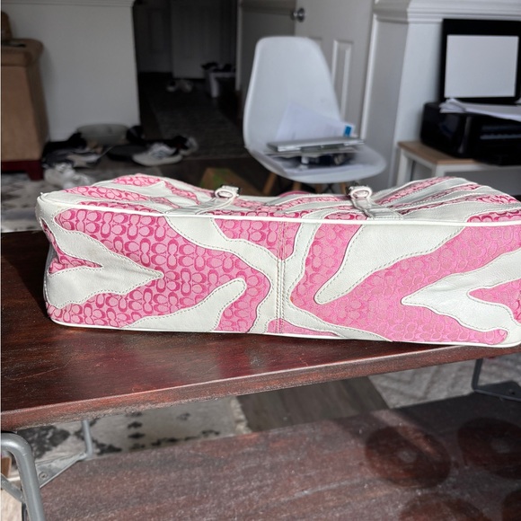 Coach Pink and White zebra gallery tote - Picture 9 of 9